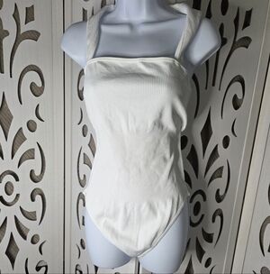 OQQ White Ribbed Square Neck Bodysuit XXL Seamless Stretch Full Coverage